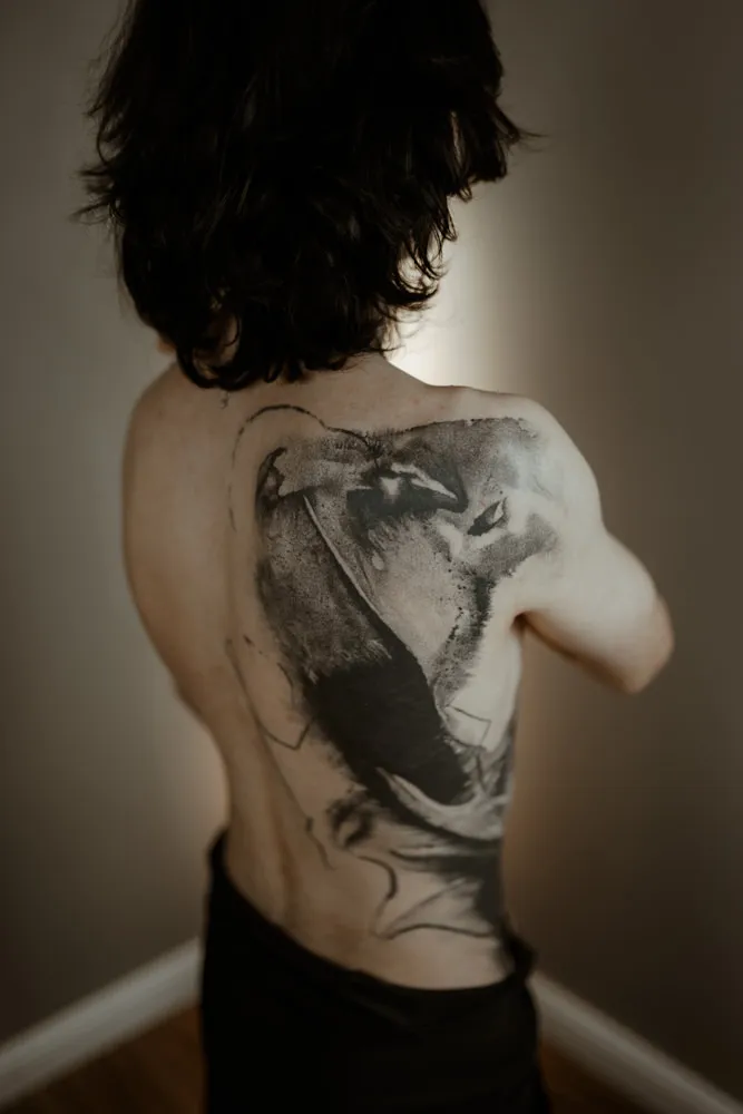 Abstract tattoo, made by Agnes Hayden, tattoo artist, situated in her own tattoo studio in Linz.