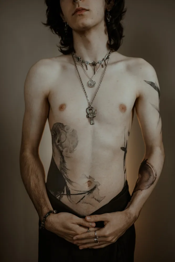 Abstract tattoo, made by Agnes Hayden, tattoo artist, situated in her own tattoo studio in Linz.